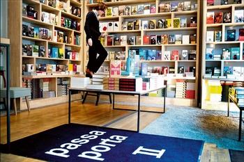 Boekenwinkel passa porta BRUZZ ACTUA 1591