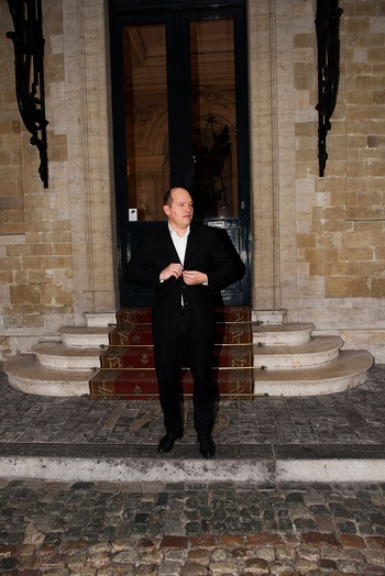 Close 4 BRUZZ ACTUA 1593