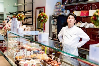 RONDE HOTSPOT YASUSHI SASAKI BRUZZ ACTUA 1588