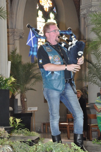 blue_knights_doedelzak