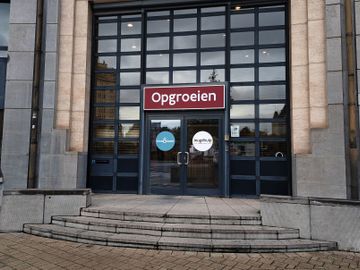 Het agentschap Opgroeien bundelt Kind en Gezin, Jongerenwelzijn en een deel van het aanbod van het Vlaams Agentschap voor Personen met een Handicap kinderopvang kinderdagverblijf crèche kinderen jeugd jongeren