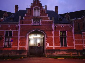 De gevangenis van Vorst staat, na de verhuizing naar het nieuwe complex in Haren, op de lijst Leegstandsbescherming van Interim Vastgoedbeheer, in opdracht van de Regie der Gebouwen