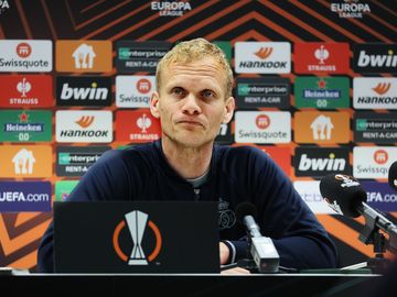 15 maart 2023: Karel Geraerts, hoofdtrainer van Union Saint-Gilloise, op de persconferentie voor de wedstrijd van zijn club tegen Union Berlin die de dag later zal gespeeld worden in het Lotto Park van RSC Anderlecht, concurrent in de Jupiler Pro League.