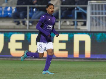 Amadou Diallo, hier meteen na het maken van een doelpunt voor RSCA Futures (U23) op 9 december 2022 tegen Beveren