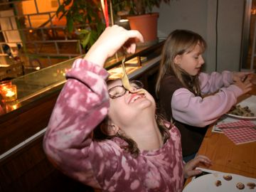 Brussel Helpt 2023 Barmacie van Filter Café Filtré