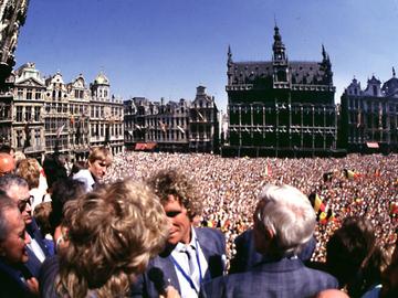 De Rode Duivels werden na hun succesvolle campagne in Mexico in 1986 enthousiast onthaald op de Brusselse Grote Markt