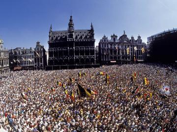 De Rode Duivels werden na hun succesvolle wereldbekercampagne in Mexico in 1986 enthousiast onthaald op de Brusselse Grote Markt