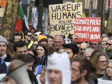 31 maart 2019: de klimaatbetoging Rise for Climate trekt door Brussel