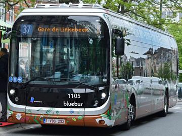 26 mei 2019: voorstelling van de nieuwe elektrische buslijn 37 van de MIVB in Ukkel