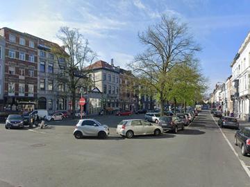 Kasteleinsplein Chatelain markt asfalt 