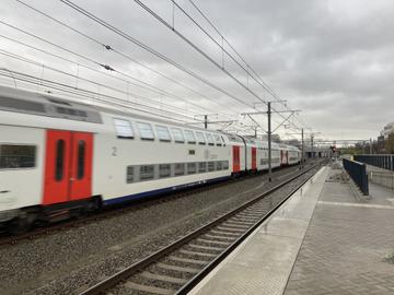 De nieuwe halte Anderlecht van de lijn S3 van het GEN