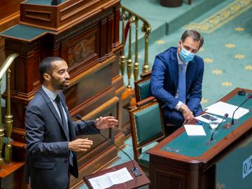 Sammy Mahdi (CD&V) en Alexander De Croo (Open VLD) in de Kamer van het federaal parlement.