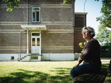 Jo Govaerts leest voor uit eigen werk in Watermaal-Bosvoorde