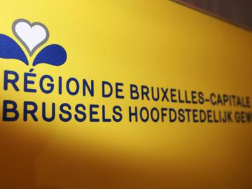 Het Brussels Hoofdstedelijk Gewest met het Irislogo