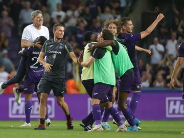 RSC Anderlecht, met coach Felice Mazzu, plaatste zicht op 25 augustus 2022, na strafschoppen voor eigen volk tegen Young Boys Bern,  voor de groepsfase van de Conference League