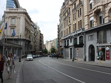 Lombardstraat (met het Brussels parlement)