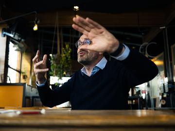 Pascal Smet (one.brussels/Vooruit); staatssecretaris van het Brussels Hoofdstedelijk Gewest, belast met Stedenbouw en Erfgoed, Europese en Internationale Betrekkingen, Buitenlandse Handel en Brandbestrijding en Dringende Medische Hulp