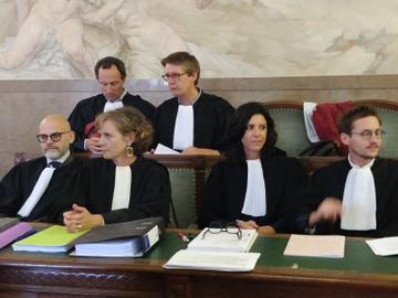 Advocaten voor Klimaatzaak in de rechtzaal: burgers stellen de overheid in gebreke voor de aanpak van de klimaatcrisis