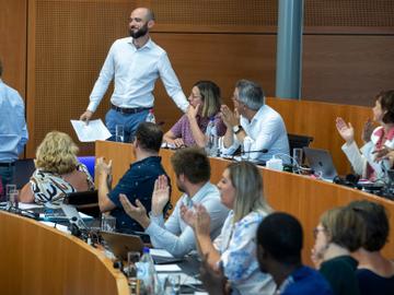 Julien Uyttendaele (PS) als Brussels parlementslid op 17 juni 2022