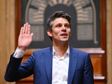 18 juli 2024: Benjamin Dalle (CD&V) legt de eed af tijdens de ceremonie voor gecoöpteerde senatoren