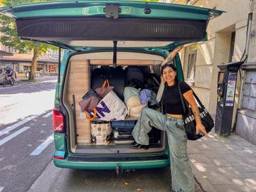 Brusselse rockband Louves rijdt 5.000 km naar Oekraïne om drumstel Oekraïens bandlid op te halen 
