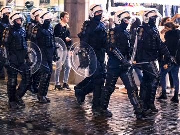 20180108 Oproerpolitie rellen Brussel Centrum 2 1380 971px
