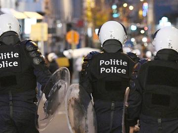 20180108 Politie oproerpolitie rellen gevechtsuniform 1380 840px