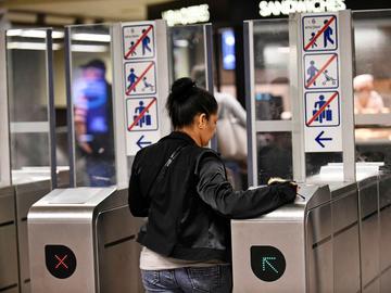 20180108 Metro MIVB openbaar vervoer toegangspoortjes 1380 920Px