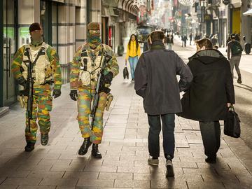 Nieuwstraat militairen soldaten winkelstraat terreurdreiging Belgisch leger