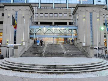 Noordstation trein spoorwegen openbaar vervoer NMBS 2