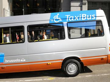 MIVB TaxiBus rolstoelgebruikers andersvaliden mensen met fysieke beperking 4