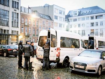 Opinie Globe Aroma BRUZZ ACTUA 1603