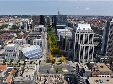 Noordwijk luchtfoto Sheraton Albert II-laan kantoorwijk hoogbouw Vlaamse Gemeenschap