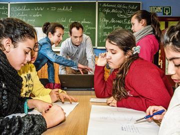 OPINIE SCHOOL BRUZZ ACTUA 1605