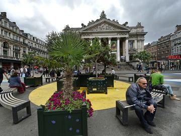 Voetgangerszone Beursplein straatmeubilair pietonnier