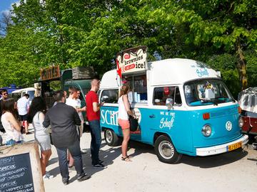 Eetkraampje met brownies op het Foodtruckfestival