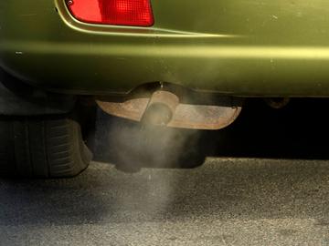 Uitlaatgassen in Brussel.