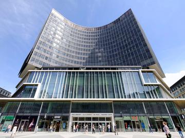 De voetgangerszone aan het administratief centrum van Brussel-Stad.