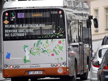 Elektrische bus 33 Louiza