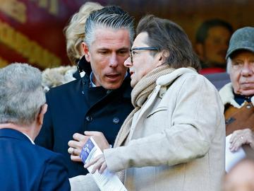 Voorzitter Marc Coucke in gesprek met Michael Verschueren van RSC Anderlecht