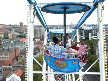 Zuidfoor Foire du Midi kermis kermisattractie plezier koffiemolen reuzenrad