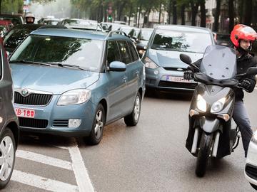 20180809 verkeer file motorfiets motorrijder brommer mobiliteit