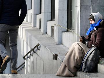 Dakloos in Brussel daklozen straatbewoners arm bedelaar thuisloos