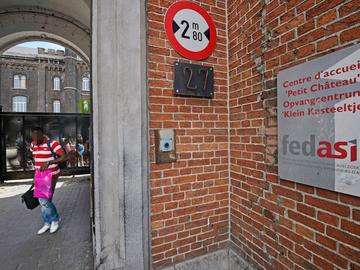 opvangcentrum Klein Kasteeltje Fedasil vluchtelingen asielzoekers migranten transmigranten Negende Linielaan 27