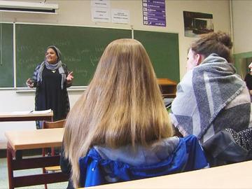 middelbaar onderwijs volwassenen tieners leerlingen studeren diversiteit Etterbeek