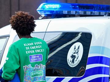 Transmigranten in het Maximiliaanpark