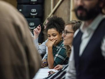 Brussel-Kiest stemlokaal bijzitters