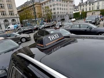 20181014 taxiprotest tegen Uber taxichauffeurs Poelaertplein