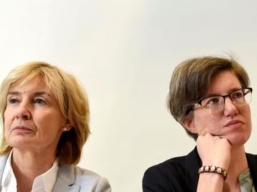 20181029 Françoise Schepmans (MR) en Catherine Moureaux (PS) oude en nieuwe burgemeester in Sint-Jans-Molenbeek