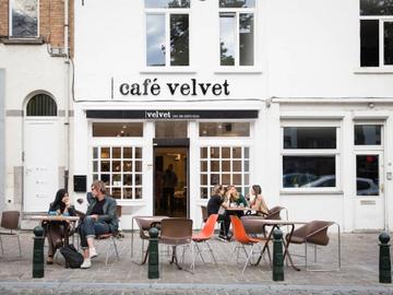 Café Velvet aan de Brandhoutkaai
